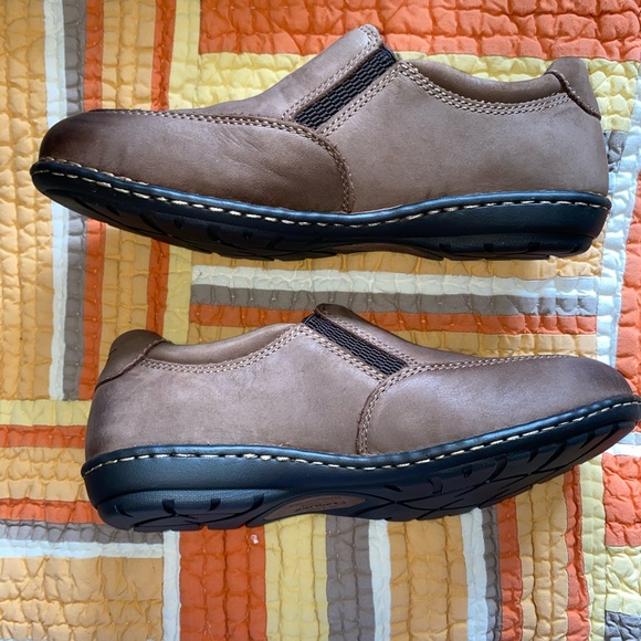 Carolina women’s slip on with aluminum toe - Picture 2 of 6